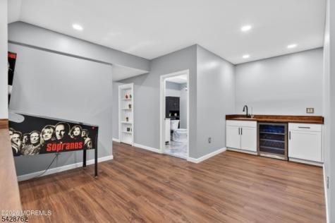 5 Selma Lane Hazlet NJ 07730