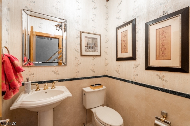 17 Chesterfield Drive Warren NJ 07059