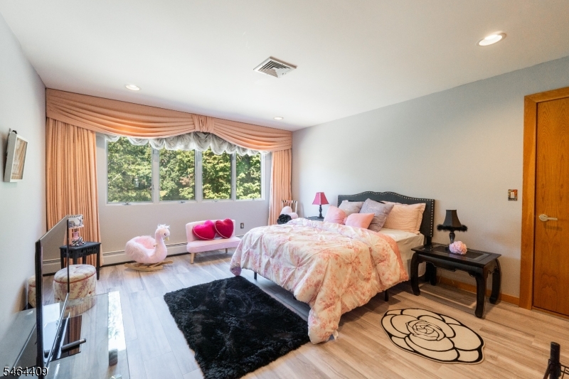 17 Chesterfield Drive Warren NJ 07059