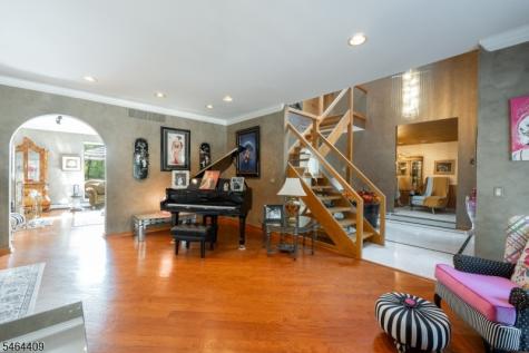 17 Chesterfield Drive Warren NJ 07059
