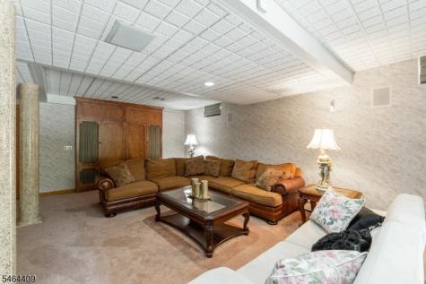 17 Chesterfield Drive Warren NJ 07059