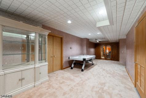 17 Chesterfield Drive Warren NJ 07059