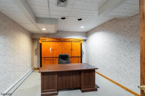 17 Chesterfield Drive Warren NJ 07059