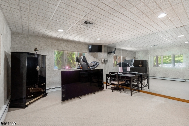 17 Chesterfield Drive Warren NJ 07059