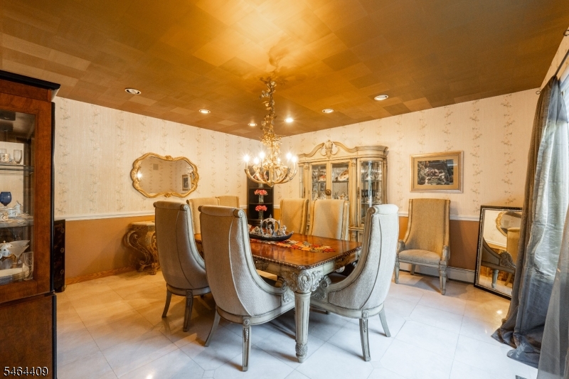 17 Chesterfield Drive Warren NJ 07059