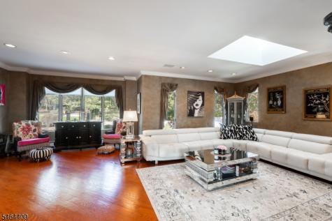 17 Chesterfield Drive Warren NJ 07059