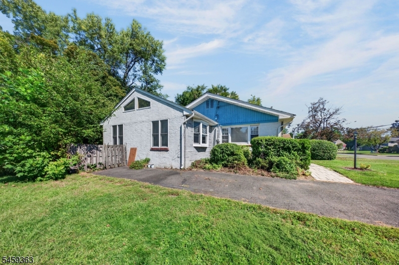 5 Lydecker Place Middlesex NJ 08846