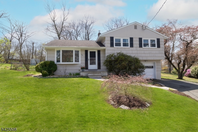 35 Sanford Drive Randolph NJ 07869