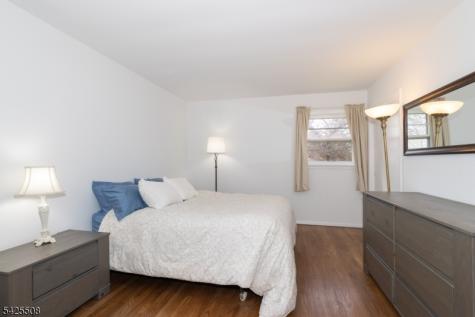 35 Sanford Drive Randolph NJ 07869