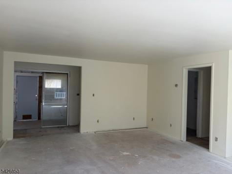 9 Thomas Drive Independence NJ 07840