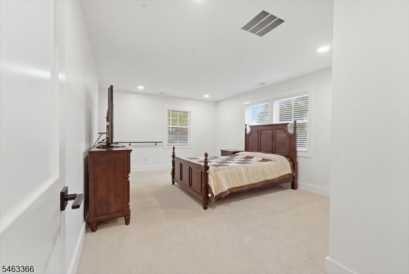 6 Nepote Place Franklin NJ 08873