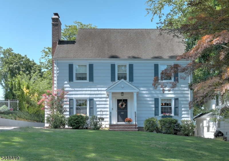 5 Birdseye Glen Verona NJ 07044