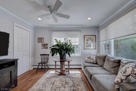 5 Birdseye Glen Verona NJ 07044
