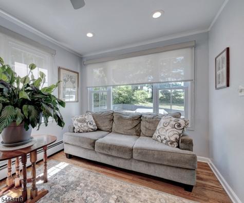 5 Birdseye Glen Verona NJ 07044