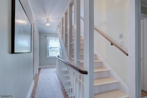 5 Birdseye Glen Verona NJ 07044