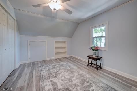 5 Birdseye Glen Verona NJ 07044
