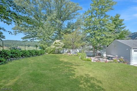 5 Birdseye Glen Verona NJ 07044