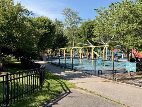 5 Birdseye Glen Verona NJ 07044