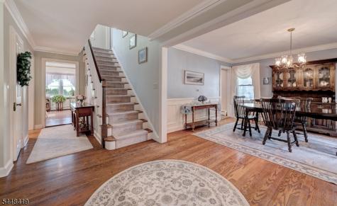 5 Birdseye Glen Verona NJ 07044