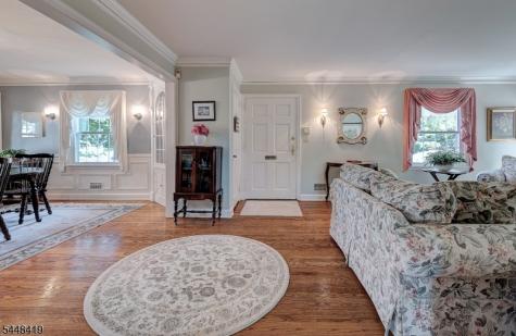 5 Birdseye Glen Verona NJ 07044