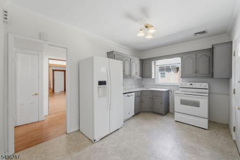 219 Magie Avenue Roselle Park NJ 07204