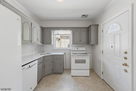 219 Magie Avenue Roselle Park NJ 07204