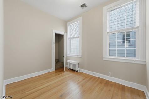 219 Magie Avenue Roselle Park NJ 07204
