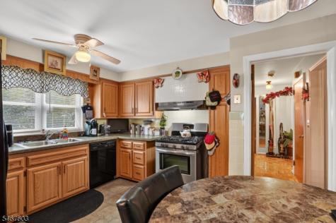 30 Oakridge Road West Orange NJ 07052