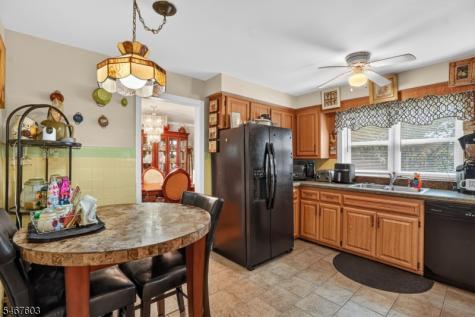 30 Oakridge Road West Orange NJ 07052