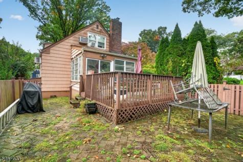 30 Oakridge Road West Orange NJ 07052