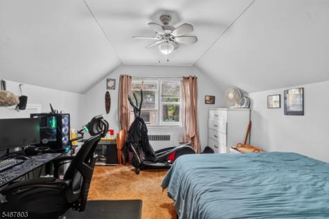 30 Oakridge Road West Orange NJ 07052