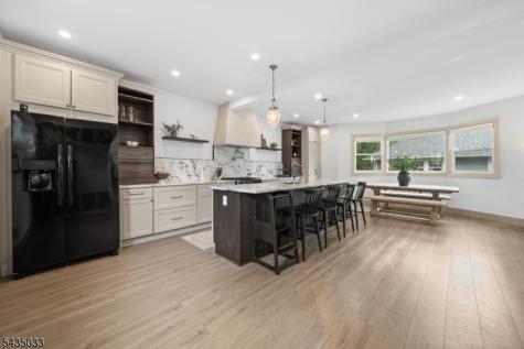 187 Hillside Avenue Nutley NJ 07110