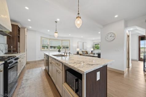 187 Hillside Avenue Nutley NJ 07110