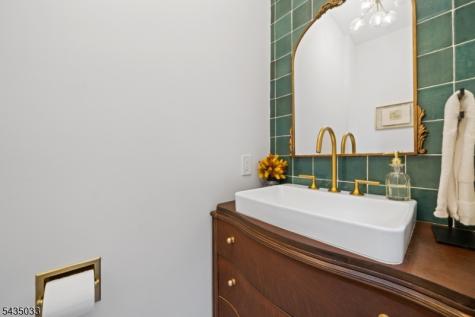 187 Hillside Avenue Nutley NJ 07110