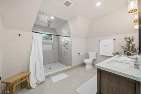 187 Hillside Avenue Nutley NJ 07110