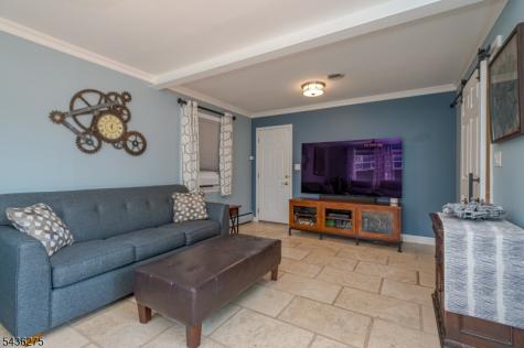 108 Howard Avenue Middlesex NJ 08846