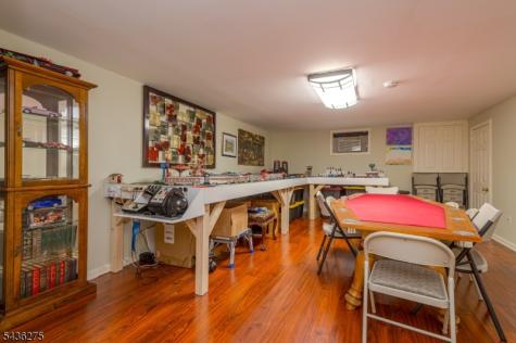 108 Howard Avenue Middlesex NJ 08846