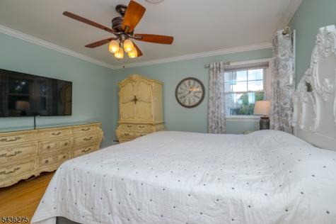 108 Howard Avenue Middlesex NJ 08846