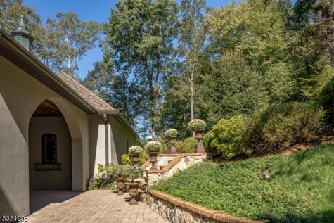 14 Bliss Road Mendham NJ 07945