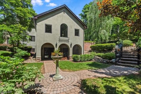 14 Bliss Road Mendham NJ 07945