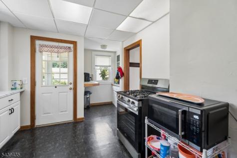 17 Wellington Avenue West Orange NJ 07052