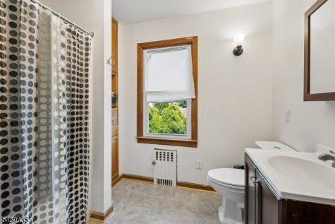 17 Wellington Avenue West Orange NJ 07052