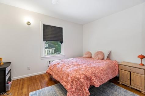 17 Wellington Avenue West Orange NJ 07052