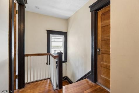17 Wellington Avenue West Orange NJ 07052