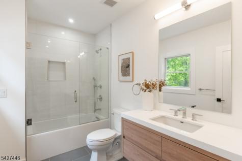 517 Park Street Montclair NJ 07043