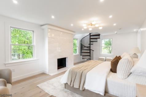 517 Park Street Montclair NJ 07043