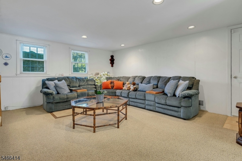 14 Wedgewood Lane Morris NJ 07960