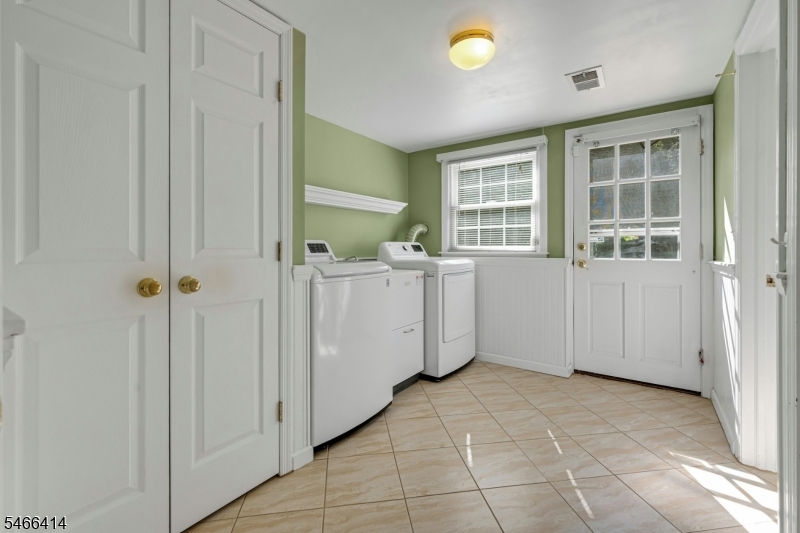 14 Wedgewood Lane Morris NJ 07960