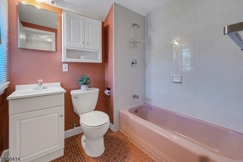 14 Wedgewood Lane Morris NJ 07960