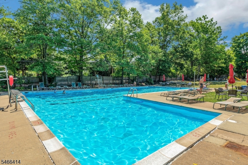 14 Wedgewood Lane Morris NJ 07960